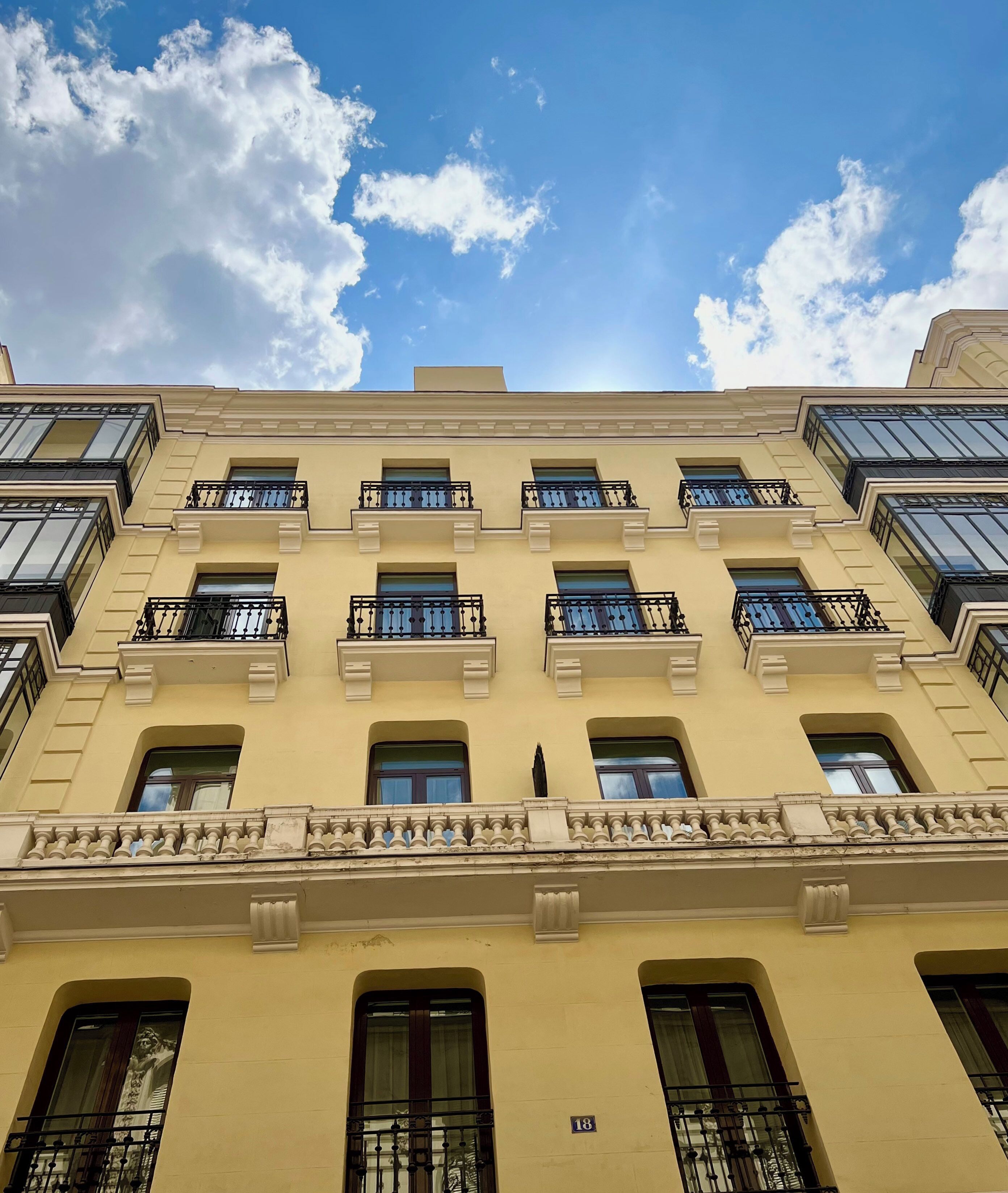 1 bedroom, premium bedding, down duvets, minibar