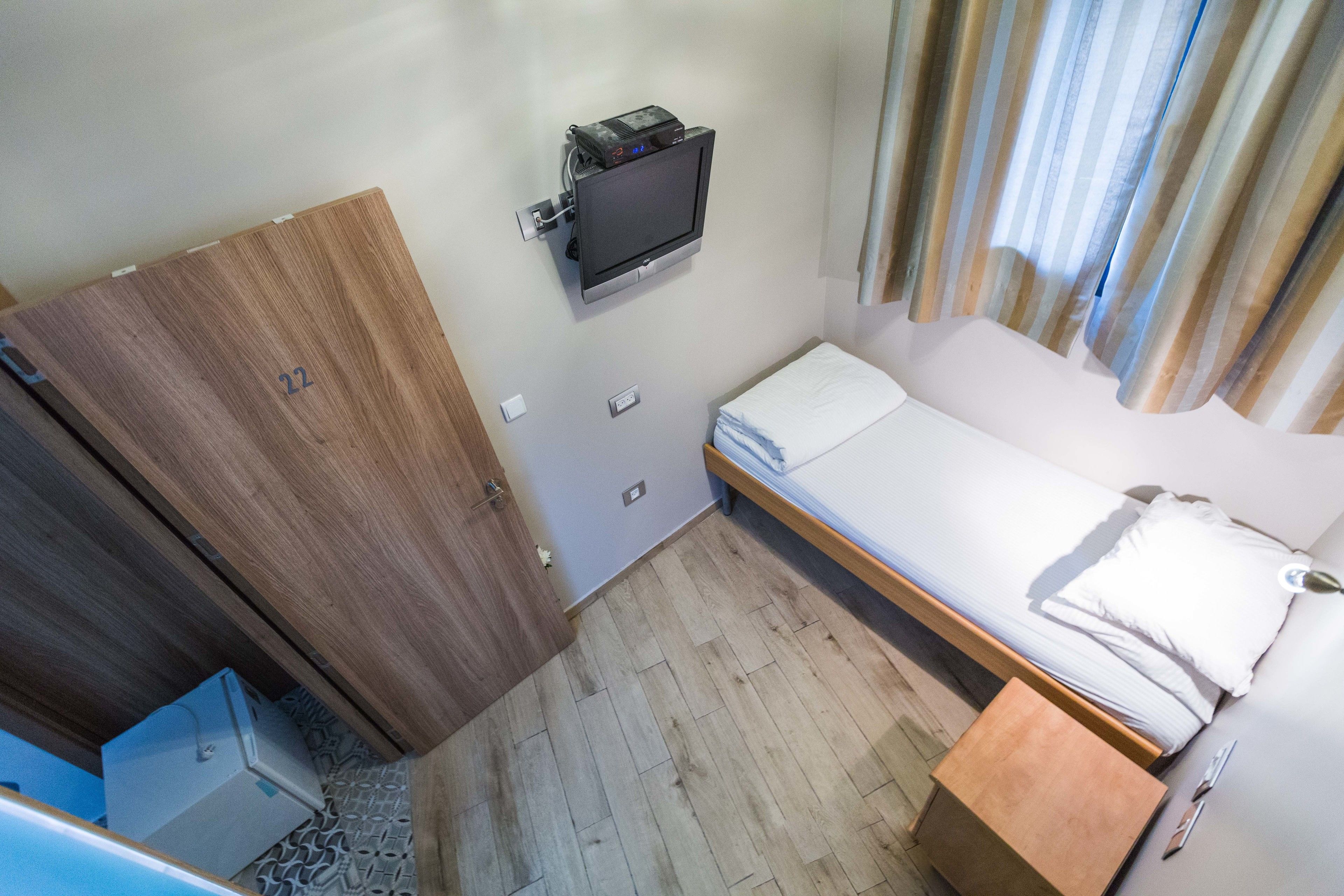 Photo - Kaplan Hotel