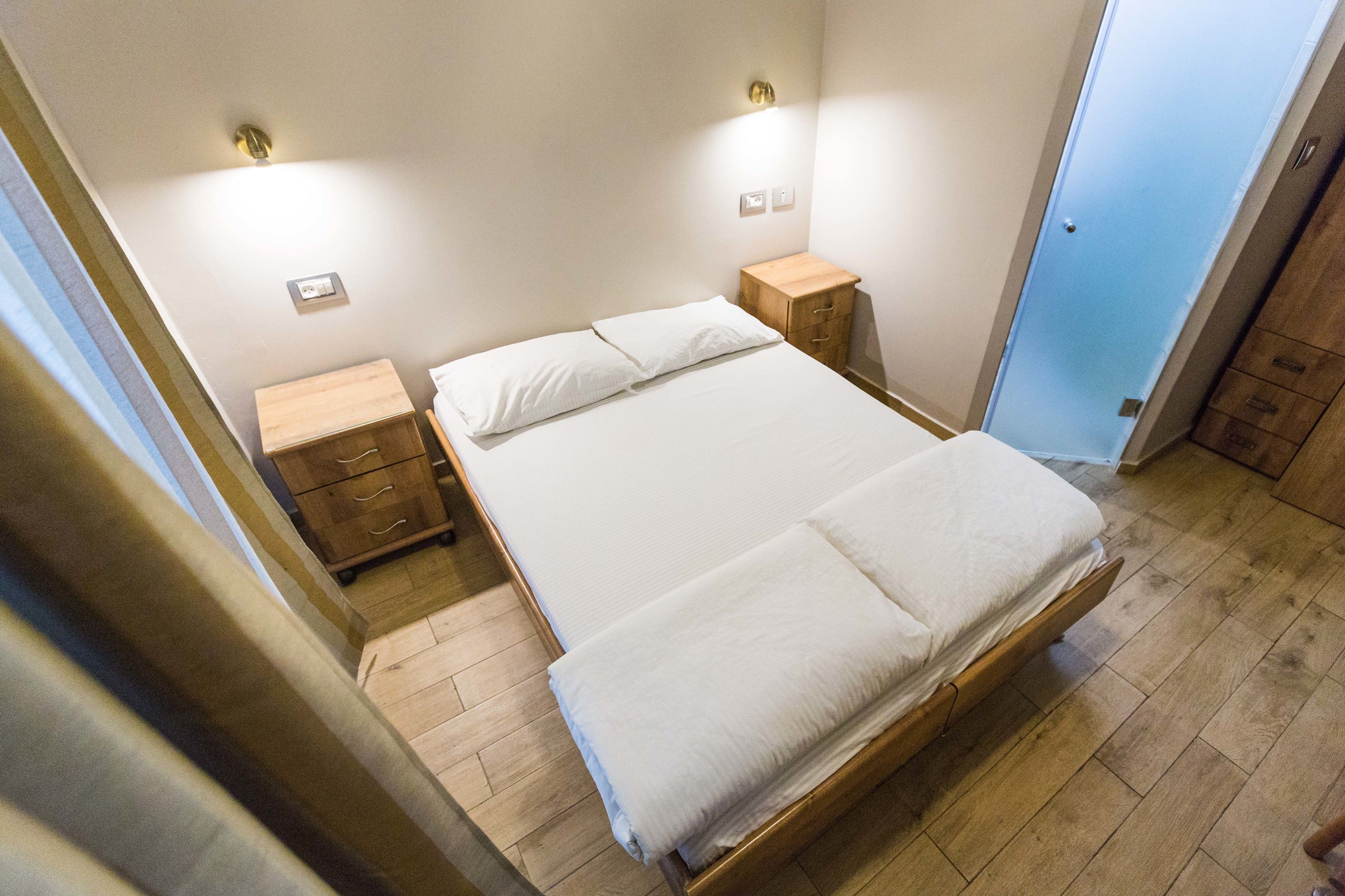 Photo - Kaplan Hotel