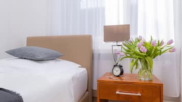 Apartment, 2 Bedrooms, Non Smoking | Living area | TV
