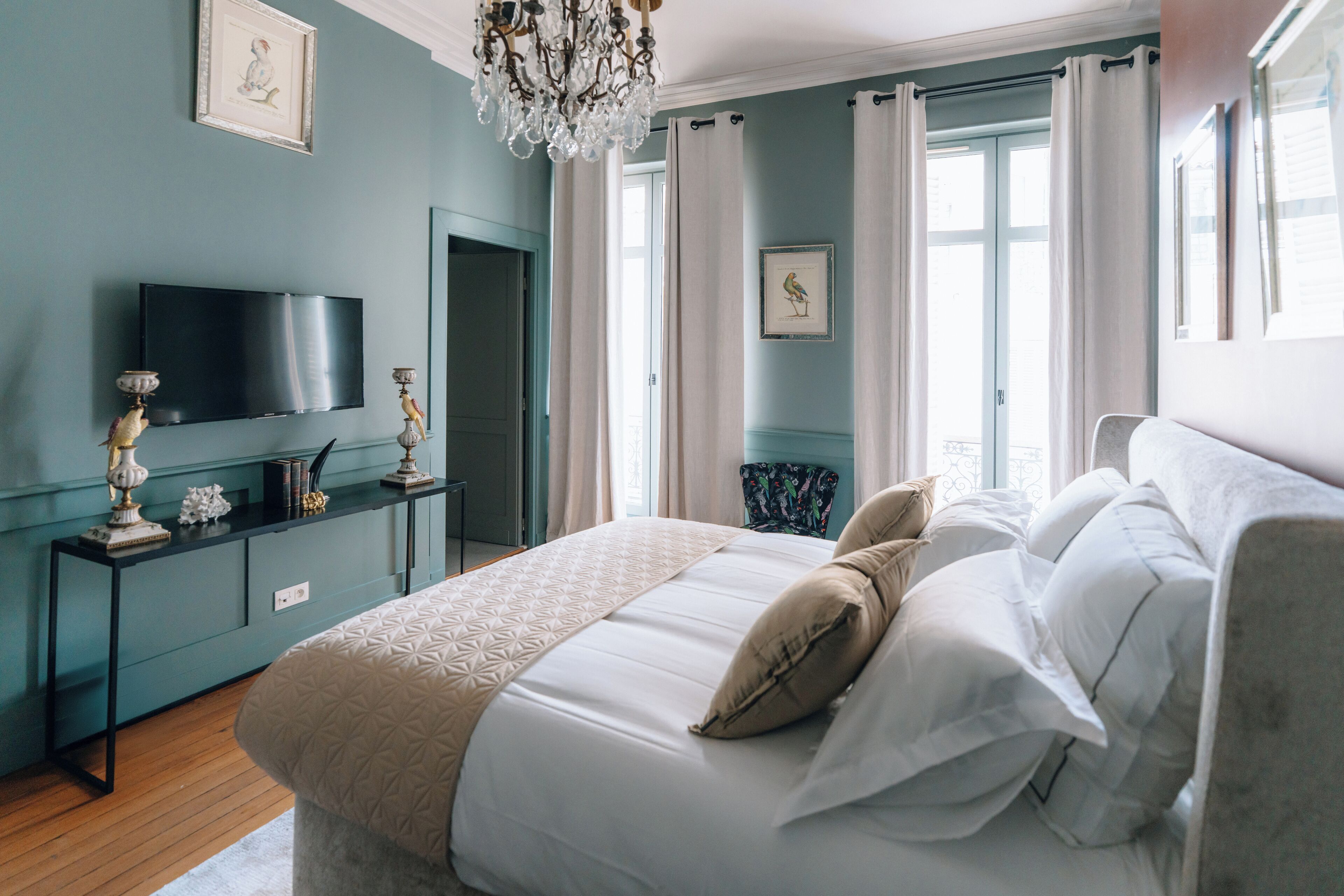 Deluxe-Doppelzimmer, Balkon, Stadtblick | Wohnbereich