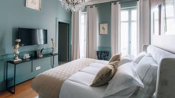 Deluxe-Doppelzimmer, Balkon, Stadtblick | Wohnbereich