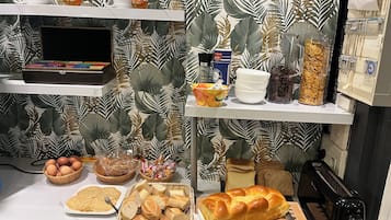 Daily buffet breakfast (EUR 9 per person)