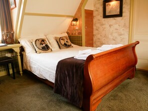 Minibar, in-room safe, desk, free WiFi - Hotel Pegasus (Apeldoorn)