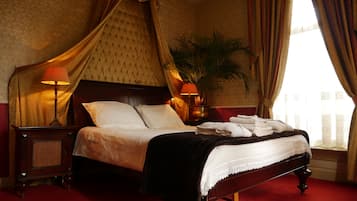 Deluxe Double or Twin Room | Minibar, in-room safe, desk, free WiFi