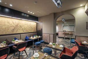 Free daily self-serve breakfast