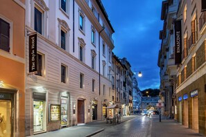 واجهة المنشأة