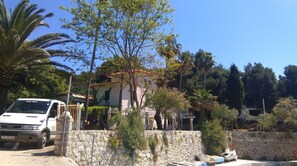 Fachada da propriedade