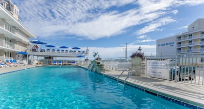 Fleur De Lis Beach Motel