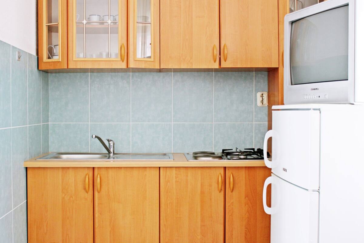 Departamento, 1 habitación, balcón | Cocina privada | Refrigerador