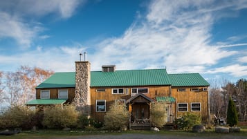 Bagian depan properti