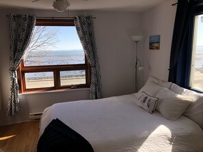 高级房, 多张床, 私人浴室, 河景 | 埃及棉床单、记忆海绵床垫、特色装修、办公桌