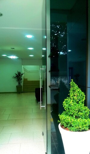 内部エントランス