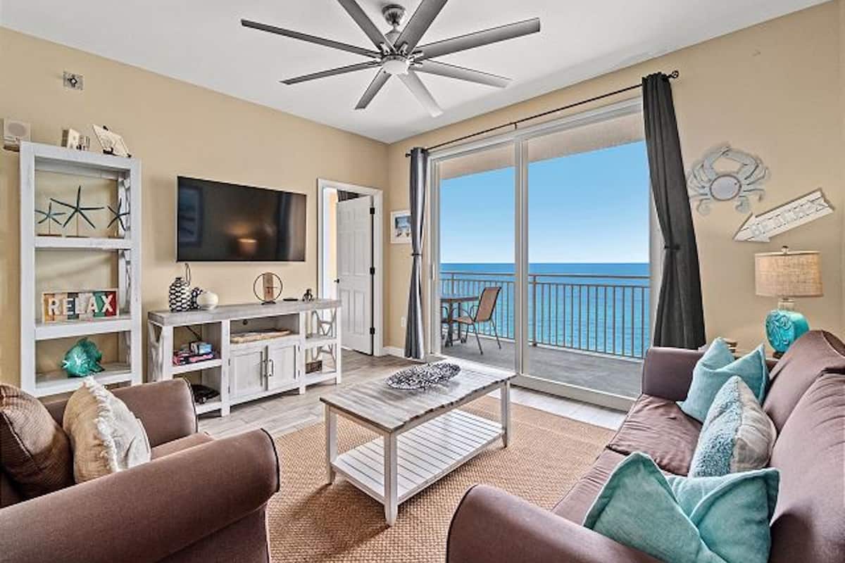 Condo, 2 Bedrooms, Ocean View (902E) | Living area | 48-inch Smart TV with digital channels, TV, streaming services