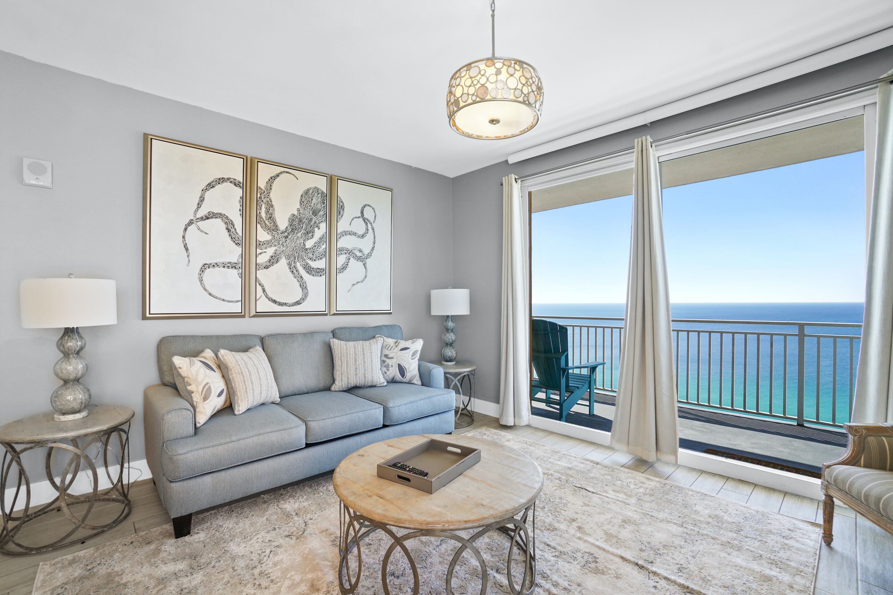 Smart TV de 48 pulgadas con canales digitales, una televisión