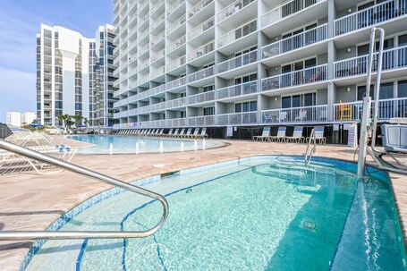 Pelican Beach Resort by Panhandle Getaways - Image 152