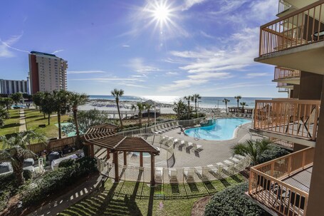 Pelican Beach Resort by Panhandle Getaways - Image 17
