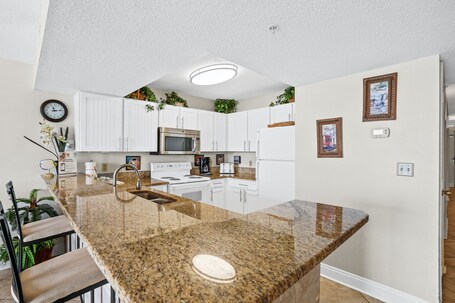Pelican Beach Resort by Panhandle Getaways - Image 133