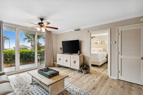 Pelican Beach Resort by Panhandle Getaways - Image 109