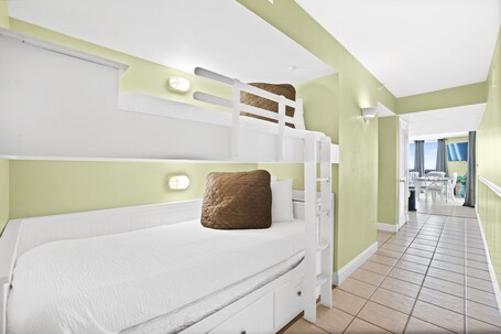 Pelican Beach Resort by Panhandle Getaways - Image 147