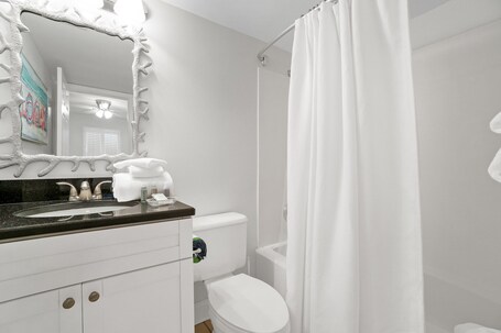 Pelican Beach Resort by Panhandle Getaways - Image 251