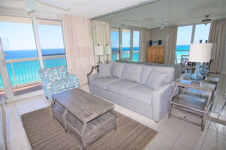 Pelican Beach Resort by Panhandle Getaways - Image 275
