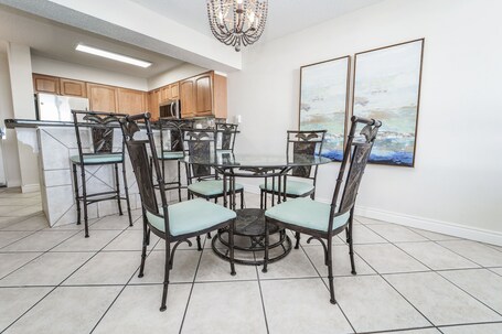 Pelican Beach Resort by Panhandle Getaways - Image 178