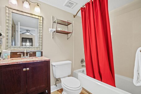 Pelican Beach Resort by Panhandle Getaways - Image 224