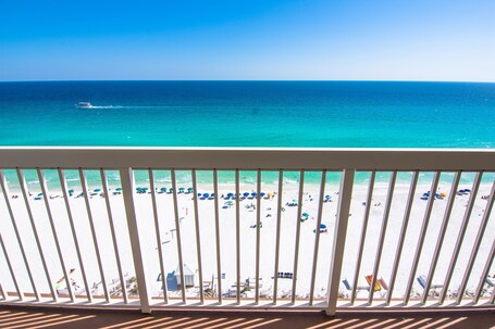 Pelican Beach Resort by Panhandle Getaways - Image 95