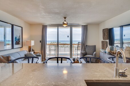 Pelican Beach Resort by Panhandle Getaways - Image 101