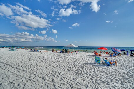 Pelican Beach Resort by Panhandle Getaways - Image 81