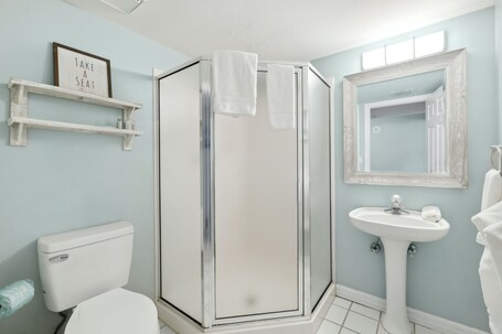 Pelican Beach Resort by Panhandle Getaways - Image 232
