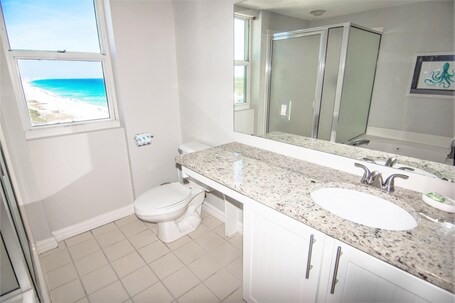 Pelican Beach Resort by Panhandle Getaways - Image 52
