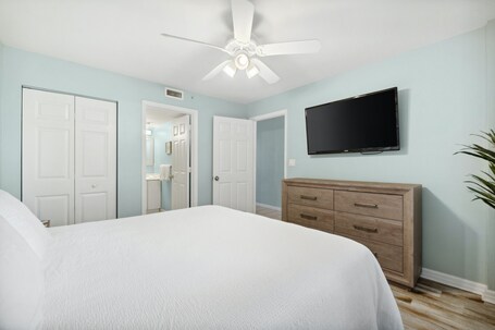 Pelican Beach Resort by Panhandle Getaways - Image 261