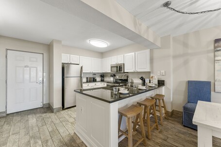 Pelican Beach Resort by Panhandle Getaways - Image 148
