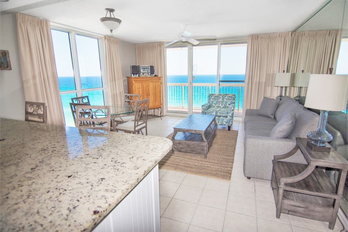 Condo, 2 Bedrooms, Beach View (Pelican 1501) | Living room | TV