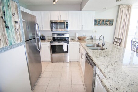 Pelican Beach Resort by Panhandle Getaways - Image 125