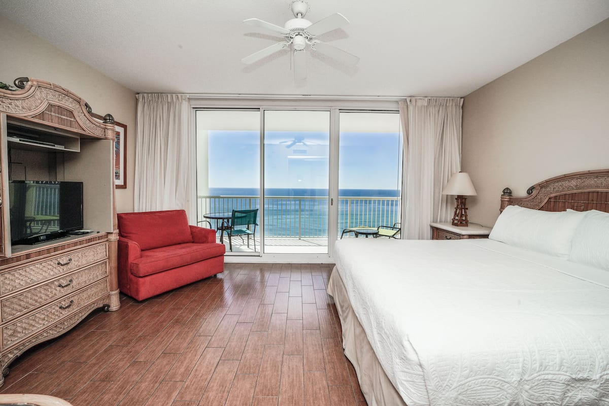 Studio, Beach View (1-1212) | 1 bedroom, individually decorated, individually furnished