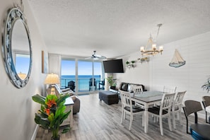 Condo, 2 habitaciones, vista al océano (2-407) | Servicio a la habitación