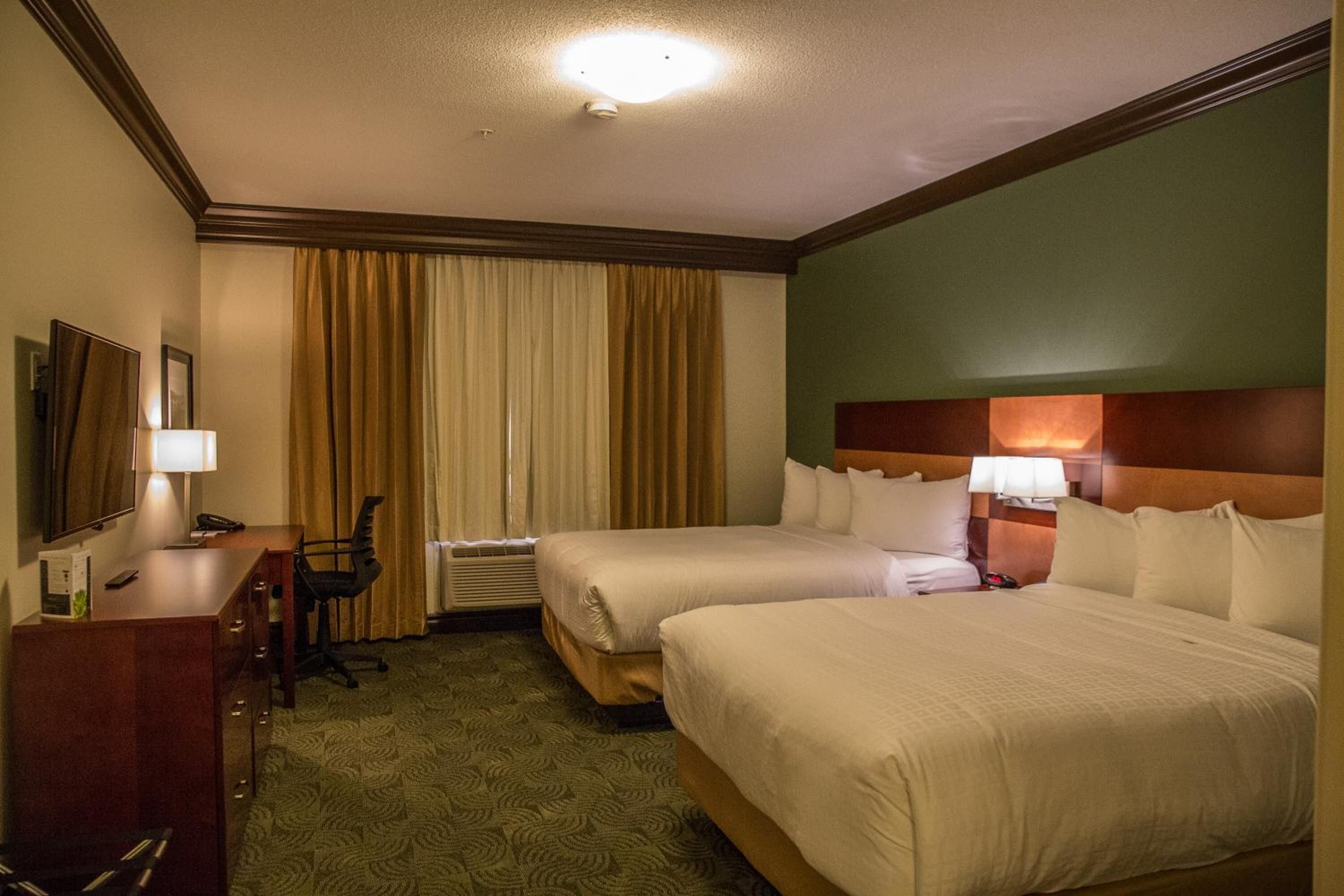 desk, laptop workspace, iron/ironing board, free wifi