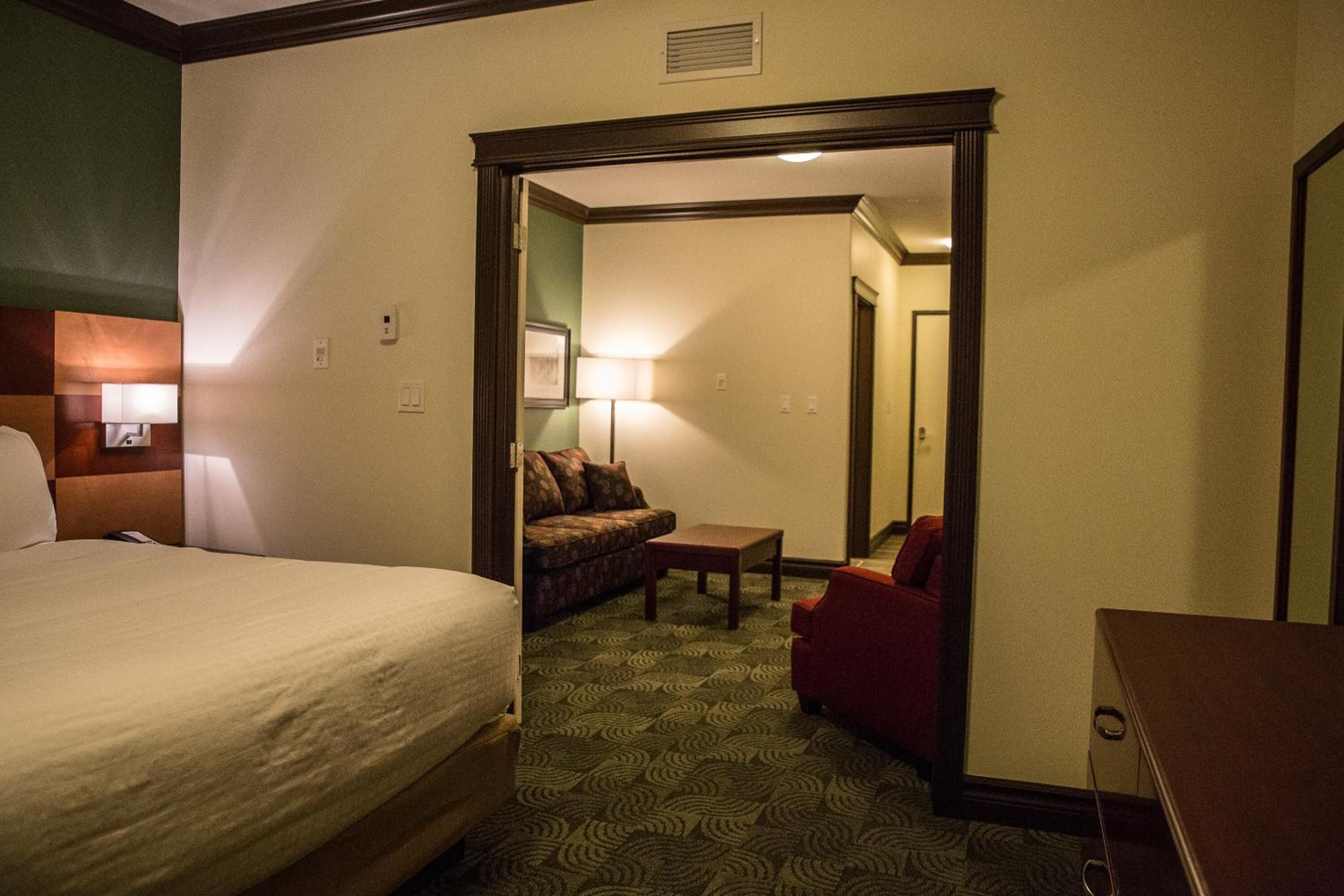 desk, laptop workspace, iron/ironing board, free wifi