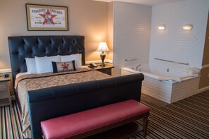 Suite Supérieure, 1 très grand lit et 1 canapé-lit, bain à remous, vue lac