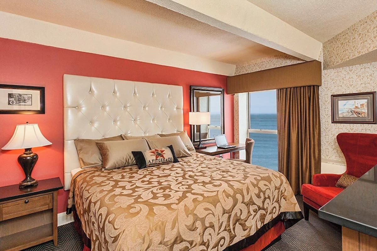 Standard Room, Lake View | In-room safe, desk, iron/ironing board, free WiFi