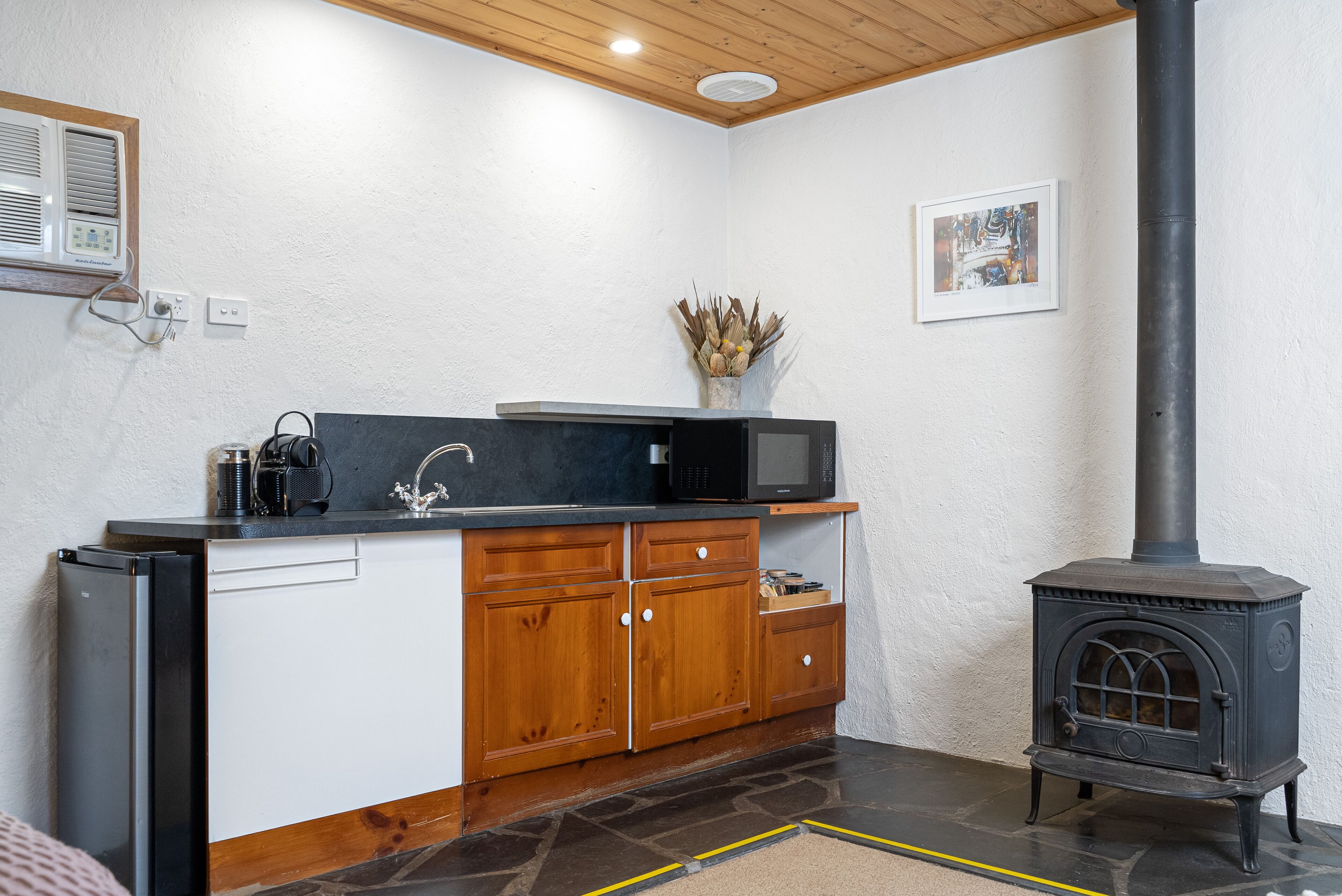 Reillys Wines Heritage Cottages — image 21