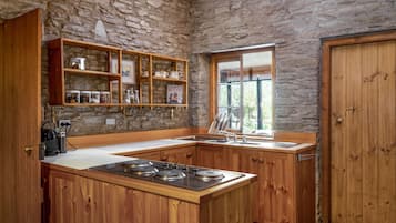 Thompsons Residence | Private kitchen