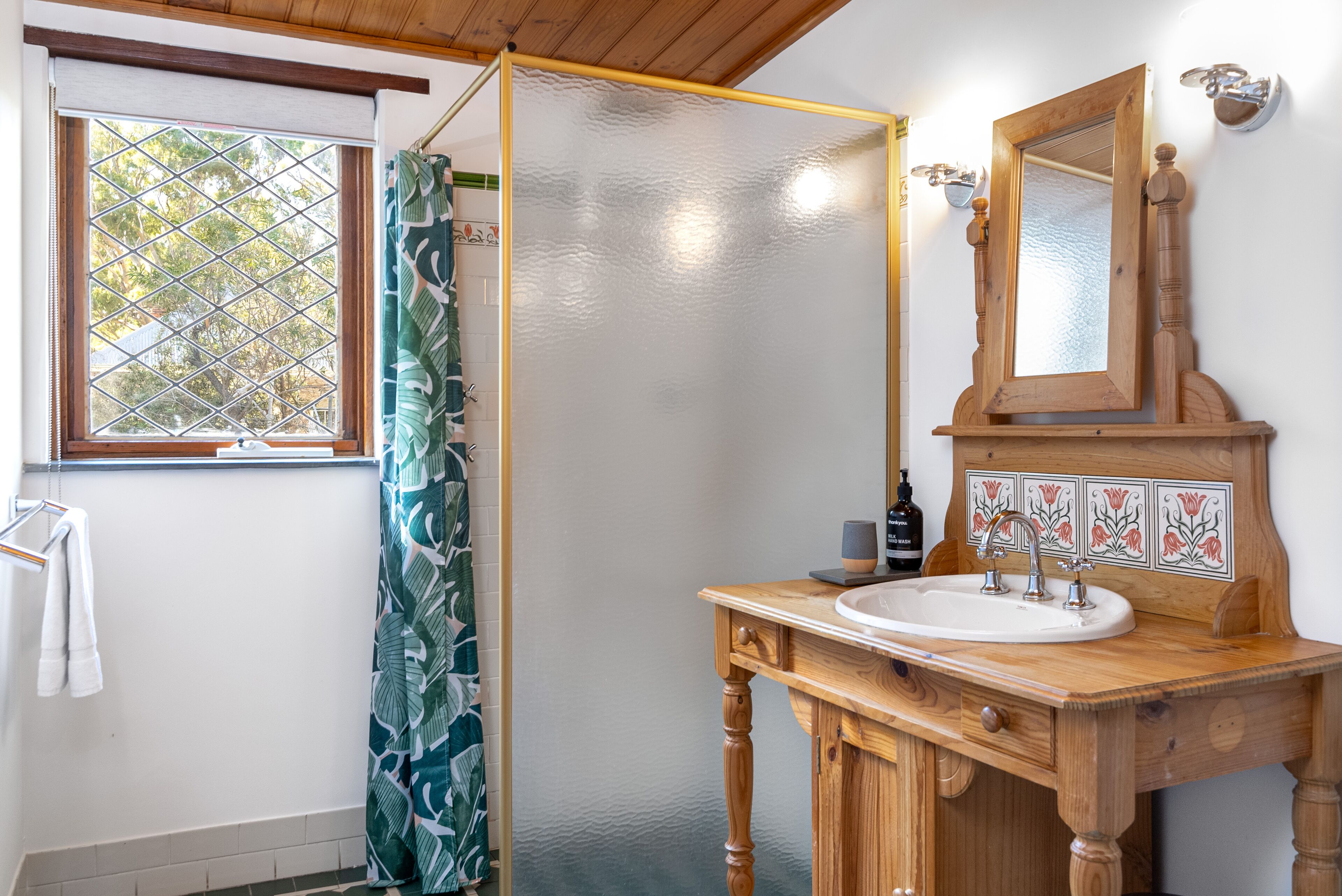 Reillys Wines Heritage Cottages — image 11