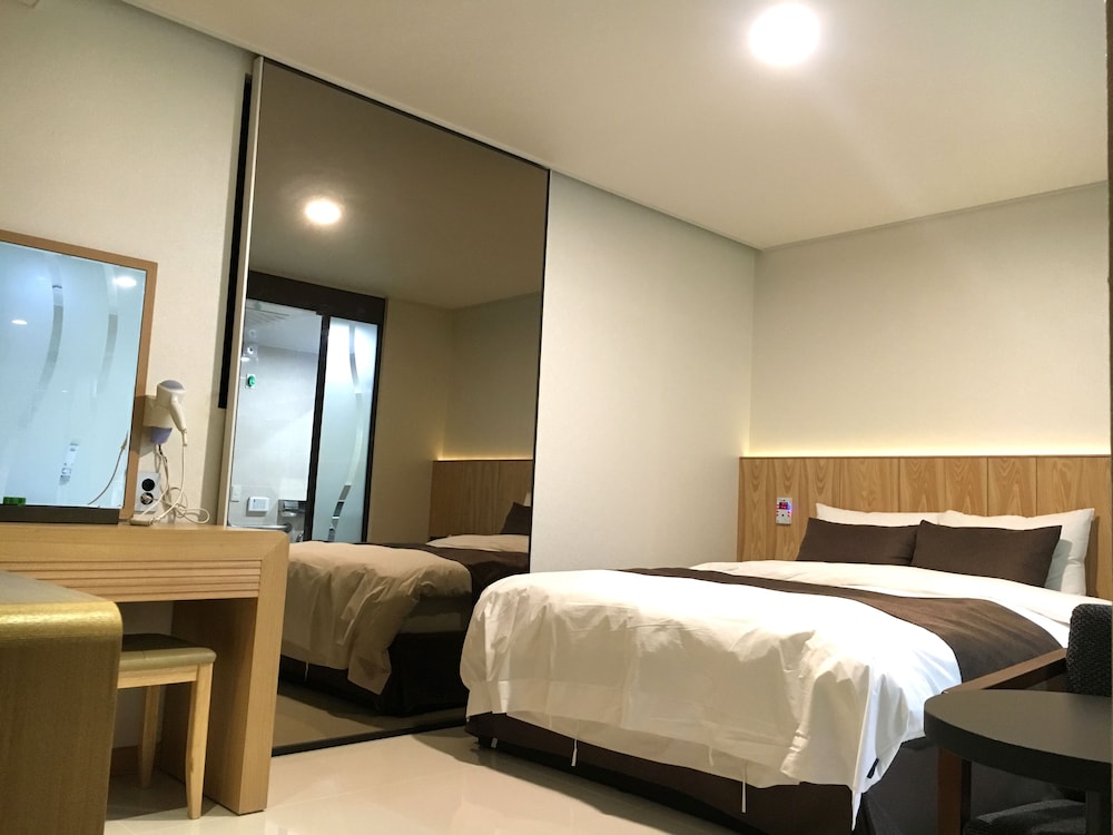 K Tourist Hotel