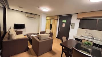 Microondas, tetera/pava eléctrica