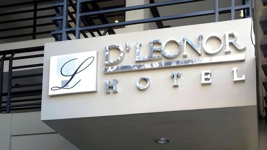 デ レオノール ホテル