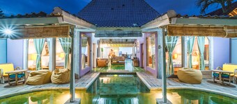 Villa West
